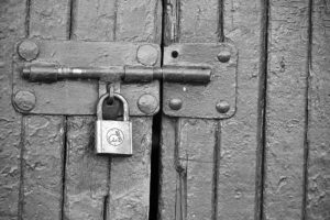 Handmade_door_lock